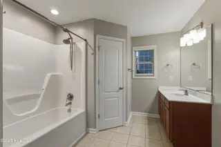 207 Seville Street, Jacksonville, NC 28546 — 3-bedroom home in Carolina Plantations, Jacksonville, NC, photo 20 of 35: 207SevilleSt-19