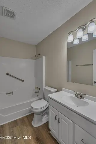 821 Shadowridge Road, Jacksonville, NC 28546 – photo 15: 821 shadowridge 12