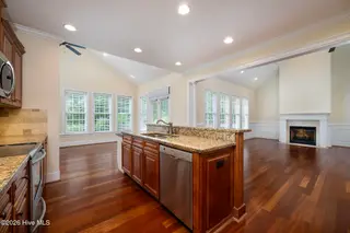 135 Staffordshire Drive, New Bern, NC 28562 – photo 3: 135 Staffordshire Drive, New Bern