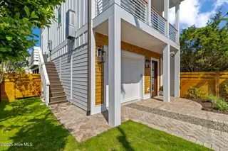 221 Georgia Avenue, Carolina Beach, NC 28428 – photo 6: 7-web-or-mls-GI - 221 Georgia Ave - List