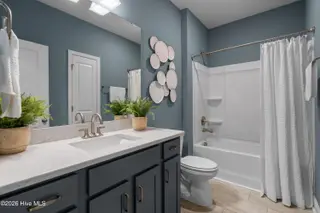 136a Arnette Drive SW 17a, Ocean Isle Beach, NC 28469 – photo 15: Main lvl guest bath