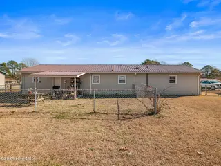 139 Bayberry Road, Newport, NC 28570 – photo 24: Smaller fenced in portion of backyard