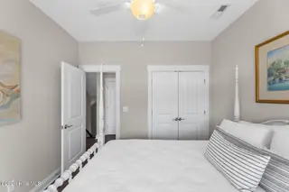 310 Oceanaire Lane, Surf City, NC 28445 – photo 23: 033_310_oceanaire_lane-33_801