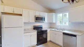 156 Pine Crest Drive, Jacksonville, NC 28546 – photo 9: 156-Pinecrest-10152025_071246