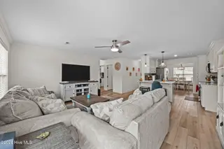 1107 Willowbrook Rn, Ayden, NC 28513 – photo 15: Living Room