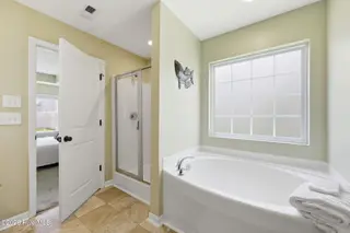 536 Arbor Drive, Greenville, NC 27858 – photo 22: 37-web-or-mls-IMG_1127