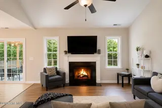 407 Hidden Oaks Drive, Jacksonville, NC 28546 – photo 5