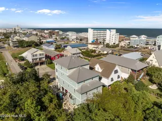 109 Greenville Avenue 1, Carolina Beach, NC 28428 – photo 4: 10-web-or-mls-DJI_20250902164117_0132_D