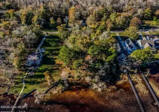 137-140 137-140 Near 3461 Waccamaw Road S, Lake Waccamaw, NC 28450 – photo 6: IMG_0769