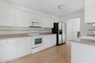 317 Appaloosa Court, Swansboro, NC 28584 – photo 14: Kitchen