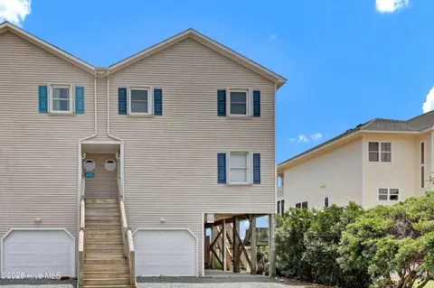 3536 Island Dr, North Topsail Beach