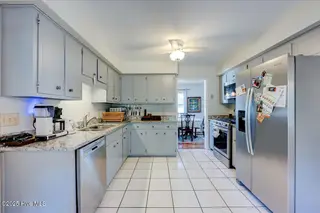 102 Pinewood Drive, New Bern, NC 28562 – photo 9: 19-1020_Pinewood-4