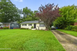 305 White Oak Street, Jacksonville, NC 28540 – photo 2
