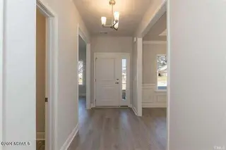 914 Nassau Court, New Bern, NC 28560 – photo 5: Foyer
