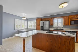 301 Dewitt Street, Jacksonville, NC 28540 — 5-bedroom home in Oak Grove, Jacksonville, NC, photo 11 of 35: 16_kitchen