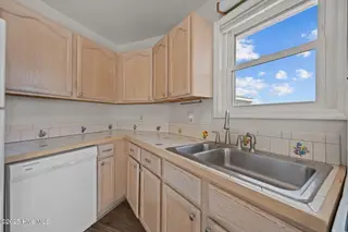 3045 Island Drive, North Topsail Beach, NC 28460 – photo 18: 32-web-or-mls-_RAD8467