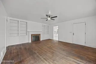 1509 SE Greenville Boulevard, Greenville, NC 27858 – photo 7: Living Room