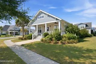 8701 Maple Ash Trail NE, Leland, NC 28451 — 4-bedroom home in Compass Pointe, Leland, NC, photo 2 of 47