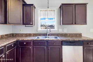 501 New Hanover Trail, Jacksonville, NC 28546 – photo 8: IMG_2928