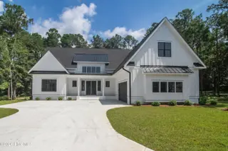 3345 Stone Crab Court SW, Supply, NC 28462 — 3-bedroom home in Oyster Harbour, Supply, NC, photo 1 of 37: 568 Hearthside-1
