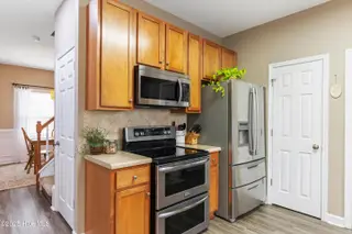 118 Moonstone Court, Jacksonville, NC 28546 – photo 20: Kitchen 3