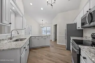 3433 Preakness Place, New Bern, NC 28562 – photo 10: 29-web-or-mls-DSC_9393