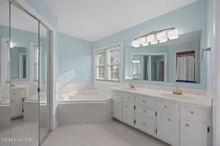1701 Woodwind Drive, Greenville, NC 27858 – photo 21: Master Bathroom