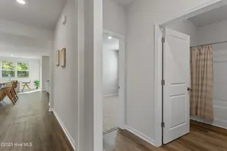 4068 Morning Light Drive SE, Bolivia, NC 28422 – photo 14: 17_hallway
