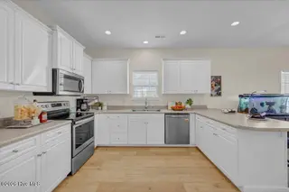 7322 Cassimir Place, Wilmington, NC 28412 – photo 12: 011_img_1490_992