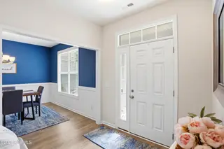 4164 Pegasus Parkway, Leland, NC 28451 – photo 5: bright entry