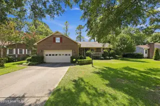 5914 Santo Domingo Court, New Bern, NC 28560 – photo 2: 2-web-or-mls-0C0A3486-edit