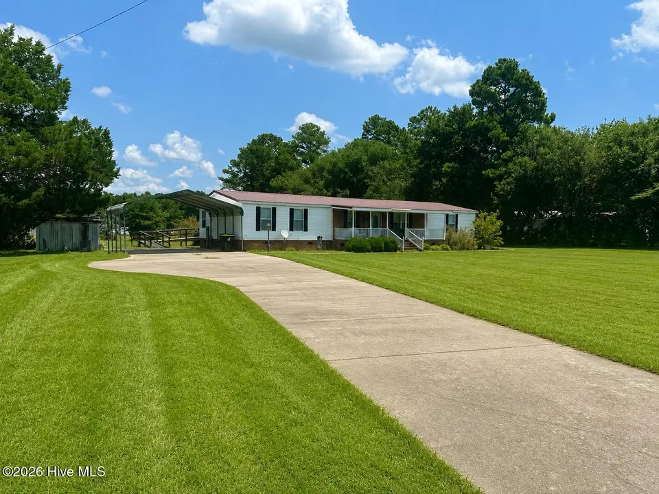 70 Rough Horn Road, Evergreen, NC 28438 – photo 1 of 30: 5BC99FFD-710B-45B7-B3A2-E4AF7E350822
