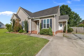 204 Planters Ridge Drive, Pikeville, NC 27863 – photo 3: 5T5A9795