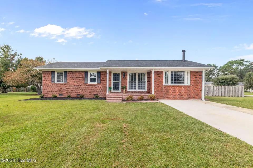 5 Sheffield Road, Jacksonville, NC 28546 – photo 1 of 51: 1