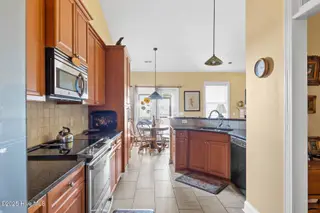 82 Highlands Drive, Hampstead, NC 28443 – photo 9: 011_82_highlands_drive_final-8_145