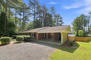 117 Lakeview Drive, Whispering Pines, NC 28327 – photo 2: 2-web-or-mls-IMG_3932