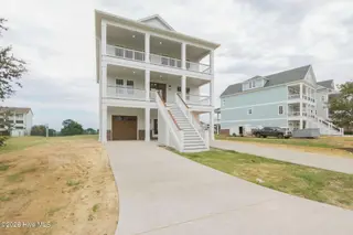 742 Cannonsgate Drive, Newport, NC 28570 – photo 8: 3-web-or-mls-chadwick-visuals-742-cannon