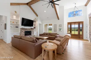 107 Mayflower Drive, Newport, NC 28570 – photo 6: Living room