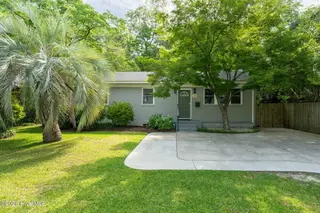8 N 23rd Street, Wilmington, NC 28405 — 3-bedroom home, Wilmington, NC, photo 3 of 34: exteriors-03