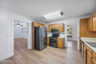106 Heiress Wynd Drive, Jacksonville, NC 28546 — 3-bedroom home in Northside, Jacksonville, NC, photo 13 of 53: 13_kitchen