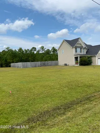 309 Basil Court, Hubert, NC 28539 – photo 24: 309 basil front left
