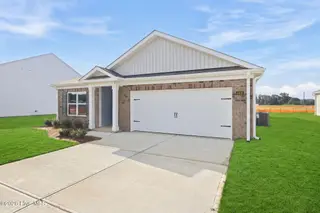4816 Martha Wynd Way, Farmville, NC 27828 – photo 5: 6-web-or-mls-IMG_4123-DRHorton