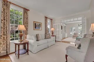 2240 Deepwood Drive, Wilmington, NC 28405 — 6-bedroom home in Landfall, Wilmington, NC, photo 8 of 77: 008_img_8639_647