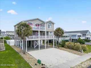 192 Ocean Boulevard W, Holden Beach, NC 28462 – photo 3: 192 Ocean Boulevard W