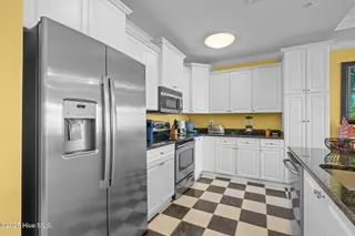 150 Lands End Court A32, Morehead City, NC 28557 – photo 10: Kitchen area