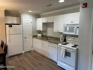 518 Little River Farm Boulevard C100, Carthage, NC 28327 – photo 3: C100 Kitchen