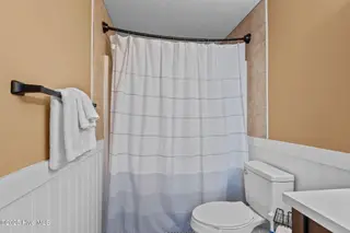 145 Hoop Pole Creek Drive B, Atlantic Beach, NC 28512 – photo 21: 8-web-or-mls-1S3A9088