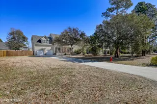 1426 Chadwick Shores Drive, Sneads Ferry, NC 28460 – photo 4: 6G8A2013