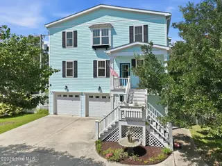1536 Ann Street, Beaufort, NC 28516 – photo 1: House front view