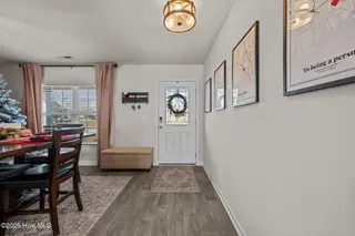 600 Lake Tyler Drive, New Bern, NC 28560 – photo 4: 19-web-or-mls-DSC_1349